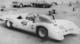 Piper GTR-Prototyp auf dem Testgelände in Brands Hatch im May 1968. Schön zu sehen der Front-Spoiler, damals illegal