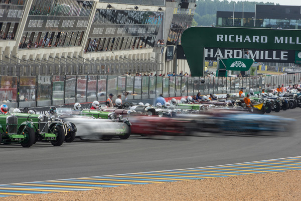 Bild: Plateau 1 - Vorkriegsrennwagen - Le Mans Start - Le Mans Classic 2018