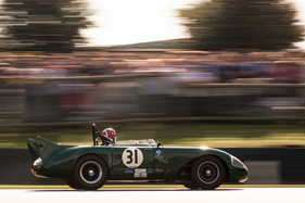 Platz 4 mit Tony Wood und Barry Nutall mit einem RGS-Jaguar Atlanta (1952) - Freddie March Memorial Trophy - Goodwood Revival 2015