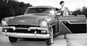 Plymouth Belvedere Sport Coupé (1954) - das Modell '55 war tiefer, breiter und länger und insgesamt eleganter