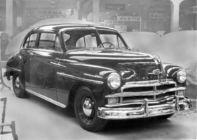 Plymouth De Luxe (1950) - als zweitüriger Sedan - Genfer Autosalon 1950