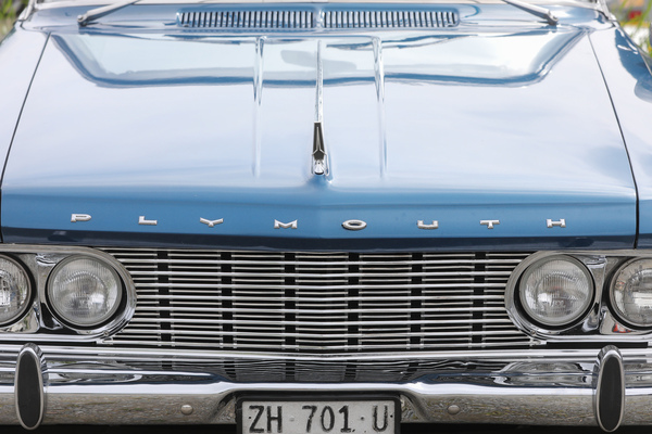 Plymouth Fury Convertible (1963) - viel Chrom und Ornamente - Albisgütli Classic Cars & Bikes April 2023