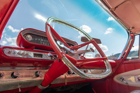 Plymouth Fury Two-Door Hardtop with 1957 Herter's Boat (1960) - als Lot 199 angeboten an der RM/Sotheby's Hershey Versteigerung vom 5./6. Oktober 2022