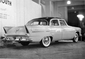 Plymouth Savoy (1956) - mit kecken Heckflossen - Genfer Autosalon 1956