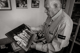 Podcast "Alte Schule" Folge 17 mit Herbert Linge - Herbert Linge erinnert sich an die damaligen Zeiten Podcast "Alte Schule" Folge 17 mit Herbert Linge - Herbert Linge erinnert sich an die damaligen Zeiten