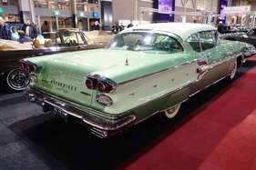 Pontiac Bonneville (1956) - viel Chrom und tolle Kurven - InterClassics Maastricht 2019