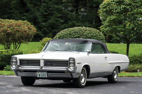Pontiac Bonneville Convertible (1964) - angeboten als Lot 420 an der RM/Sotheby's Versteigerung in Hershey am 11./12. Oktober 2018