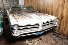 Pontiac Bonneville Convertible (1965) - angeboten als Lot 184 an der Bonhams The Greenwich Auction am 4. Juni 2023