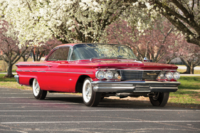 Pontiac Bonneville Sport Coupe (1960) - als Lot 147 an der Motor City Versteigerung von RM Sotheby's vom 25. Juli 2015 (1960)