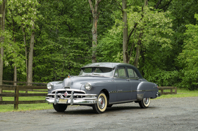 Pontiac Chieftain Eight Sedan (1951) - als Lot 123 an der RM Sotheby's Hershey Versteigerung 2025