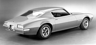 Pontiac Firebird (1970) - kraftvolle Linienführung