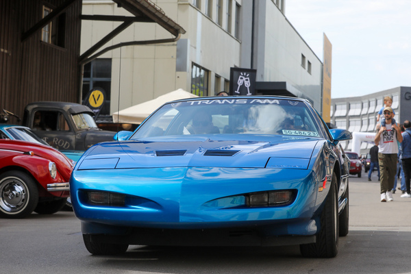 Pontiac Firebird (1991) – Older Classics Mai 2024