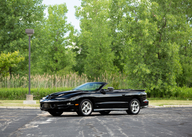 Pontiac Firebird Trans Am WS6 Convertible (1999) - angeboten als Lot 146 an der RM/Sotheby's Open Road North America Versteigerung vom 23. bis 30. Juli 2020