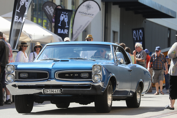 Image: Pontiac GTO (1967) - stacked headlights and three letters make it immortal - Older Classics August 2024