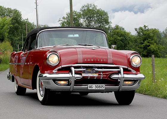 Pontiac Star Chief Cabriolet (1955) - Oldtimer in Obwalden OiO 2011