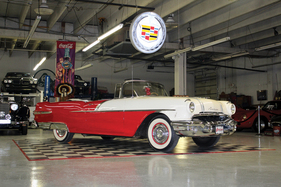 Pontiac Star Chief Convertible (1956) - als Lot 3024 an der RM Auction Fort Lauderdale am 6./7. April 2018