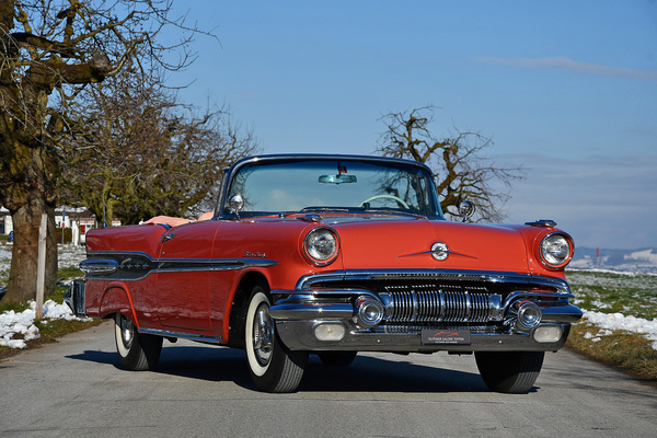 Bild Pontiac Star Chief Convertible (1957) - gemeldet als Lot 196 für Versteigerung der Oldtimer Galerie Toffen vom 27. März 2021