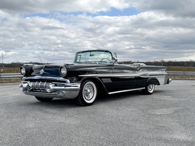 Pontiac Star Chief Custom Bonneville (1957) - Lot 258 an der RM/Sotheby's Miami Versteigerung vom 1./2. März 2024