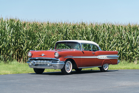 Pontiac Star Chief Custom Catalina (1957) - als Lot 279 an der Versteigerung von RM/Sotheby's in Hershey 2017 (1957)