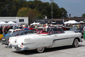 Pontiac Star Chief - runde Formen und viel Platzbedarf - an der DolderClassics vom 7. September 2014