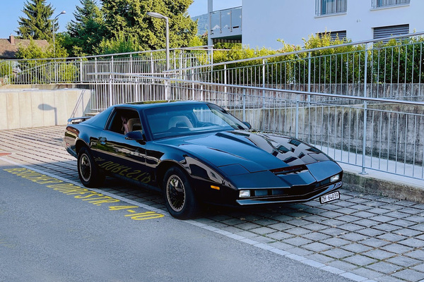 Image: Pontiac Transam "KITT" (1989) - at the "Extravaganza" auction 2024 of the Dutch Auction Company