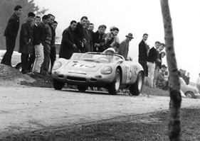 Porsche 2000 (1963) - Edgar Barth wurde auf dem 8-Zylinder-Porsche Tagessieger am Gaisbergrennen 1963