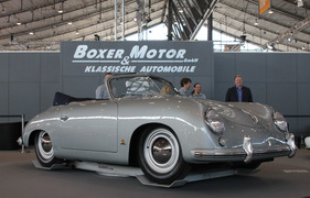 Porsche 356 1300 S Cabriolet (1953) - eines von damals vier gebauten Cabriolets, damals DM 15'500 teuer, 100% originalgetreu restauriert - an der Retro Classics Stuttgart 2012 (1953)