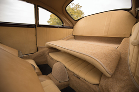 Porsche 356 1500 (1953) - umklappbare Rücksitze - oder für zusätzliches Gepäck