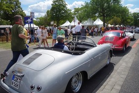 Porsche 356 1600 Super Speedster (1956) vor dem Porsche-356-Sonderlauf – Classic Days Düsseldorf 2022