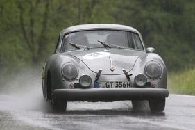 Porsche 356 A 1600 Coupé GT (1957) - am Start in der Sportwagenklasse  - Gaisbergrennen 2013 - Berglauf auf den Gaisberg am Freitag