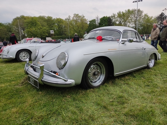 Porsche 356 A 1600 Speedster (1956) mit aufgesetztem Hardtop – Porsche-Treffen Dinslaken 2022