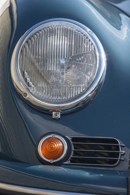 Porsche 356 A 1600 Super (1957) - Blinker vorne unter den Scheinwerfern