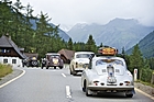 Porsche 356 A (1957) - der Wüste entronnen, wieder auf festen Wegen, zusammen mit Autos verschiedener Zeitalter - Rallye Peking-Paris 2013