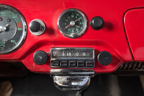 Porsche 356 B 1600 (1961) - Radio und Zeituhr