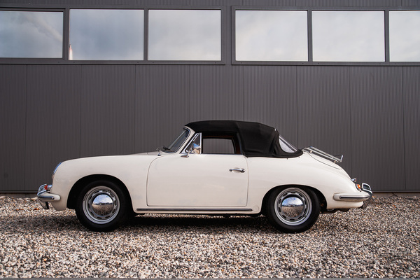 Porsche 356 B 1600 Cabriolet (1961) - als Lot 114 angeboten an der Versteigerung Oldtimer Galerie Toffen in Gstaad vom 29. Dezember 2021