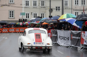 Porsche 356 B Coupé (1961) - am Start in der Sportwagenklasse  - Gaisbergrennen 2013 - Stadt-Grand-Prix in Salzburg am Donnerstag