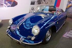 Porsche 356 B Roadster (1962) – in der Ausstellung "Porsche Driven by Dreams"
