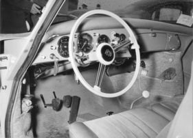 Porsche 356 Carrera (1958) - Lenkrad und Amaturenbrett des schnellen Porsche