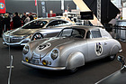 Porsche 356 SL (1950) - aerodynamisch optimiertes Porsche-Modell, das mit gut 40 PS über 160 km/h erreichte - an der Retro Classics Stuttgart 2013