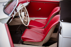 Porsche 356 Speedster 1500GS Carrera (1956) – versteigert an der Gooding & Company Auktion in Pebble Beach (17./18. August 2013) Porsche 356 Speedster 1500GS Carrera (1956) – versteigert an der Gooding & Company Auktion in Pebble Beach (17./18. August 2013)