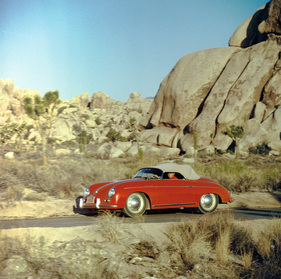 Porsche 356 Speedster (1955) - mit Notkaputze, gefahren werden sollte er vor allem offen