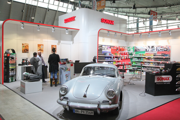 Porsche 356 auf dem Sonax-Stand - Retro Classics Stuttgart 2017