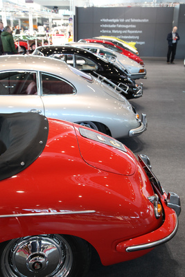 Image: Porsche 356 and 911 - Evolution of form and technology - Retro Classics 2016