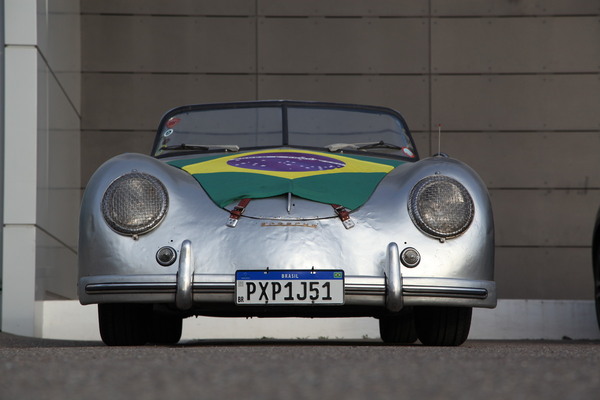 Image: Porsche 356 from 1951 - the oldest Porsche in Brazil