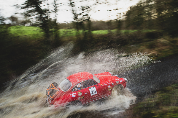 Porsche 356B (1961) - LeJog Rallye 2019 - Kleine Wasserdurchfahrten sind keine Seltenheit