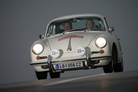 Porsche 356C (1965) - an der Ennstal-Classic 2012 - Orange Prolog
