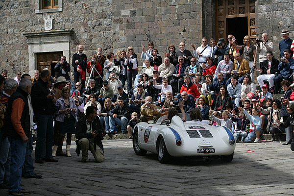 Porsche 550 / 1500RS (1956) an der historischen Mille Miglia