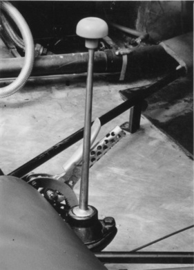 Porsche 550 (1955) - Gewichtserleichterungen sichtbar gemacht am Handbremshebel