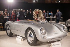 Porsche 550 Spyder (1955) - versteigert als Lot 143 an der RM/Sotheby's Auktion in Paris am 3. Februar 2016