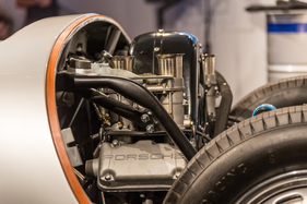 Porsche 550A Spyder (1956) - Motoransicht - an der Porsche Soundnacht